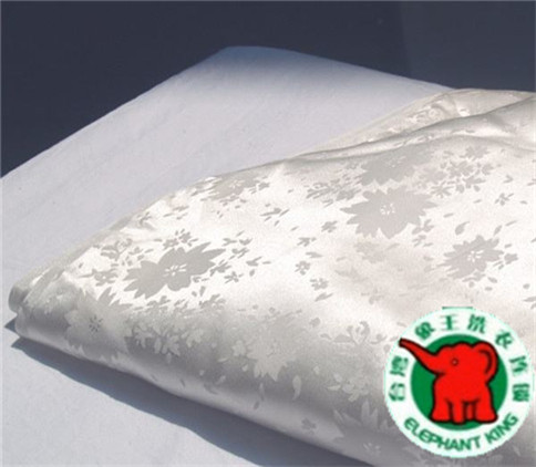 小型干洗店成本多少錢?知道這一點(diǎn)很重要